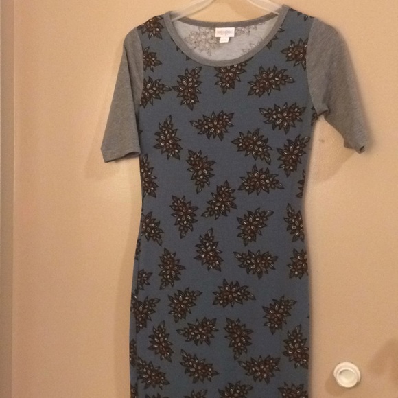 LulaRoe floral dress!! - Picture 1 of 3